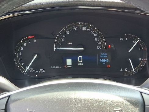 Used 2018 Cadillac XT5 Luxury w/ Driver Awareness Package AWD/4WD image 22