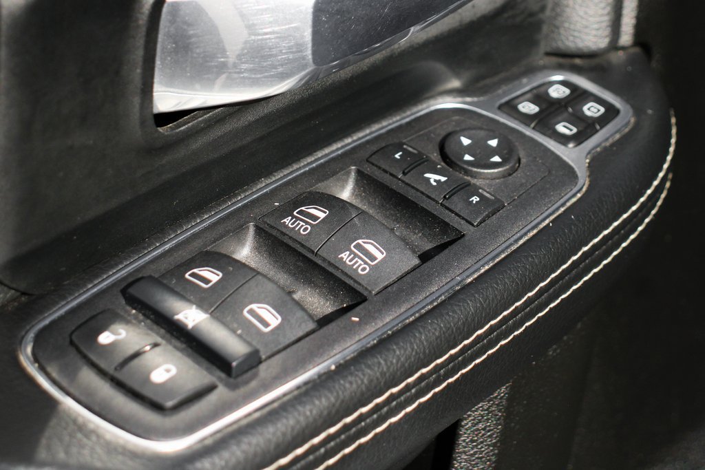 Used 2024 RAM 3500 Laramie w/ Night Edition AWD/4WD image 17
