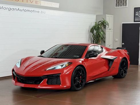 Used 2024 Chevrolet Corvette Z06 w/ Battery Protection Package RWD image 7