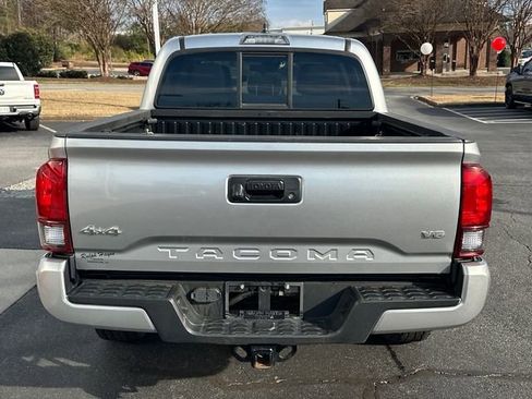 Used 2022 Toyota Tacoma SR image 4