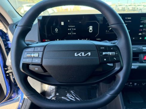 Used 2025 Kia K4 EX FWD image 15