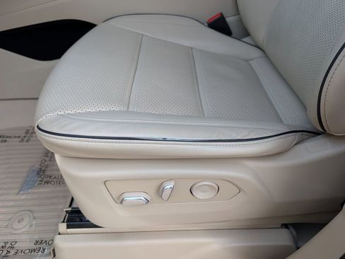 Used 2023 Cadillac Escalade ESV Premium Luxury w/ Performance Package image 11