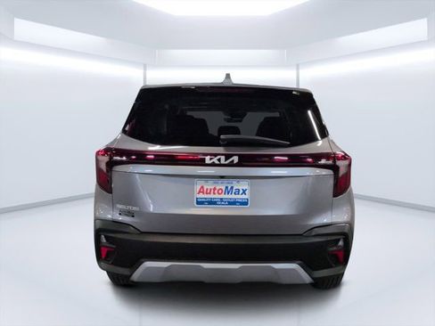 Used 2026 Kia Seltos LX FWD image 4