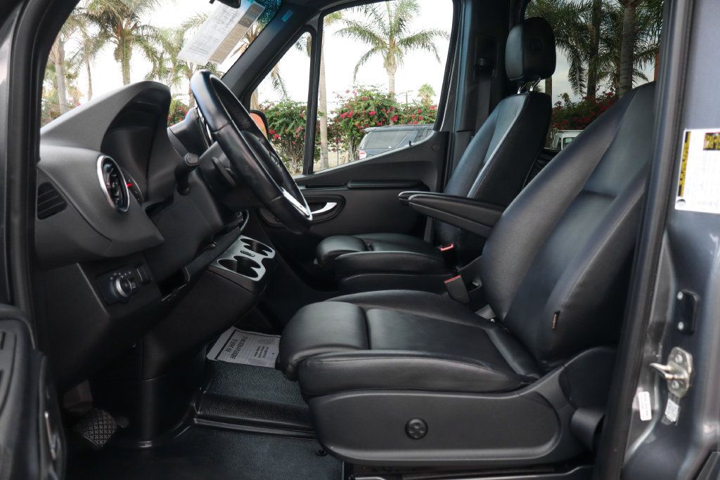 Used 2021 Mercedes-Benz Sprinter 2500 image 18