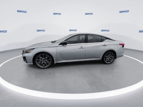 Used 2023 Nissan Altima 2.0 SR image 5