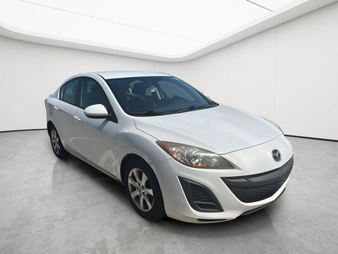 Used 2011 MAZDA MAZDA3 i Touring FWD image 5