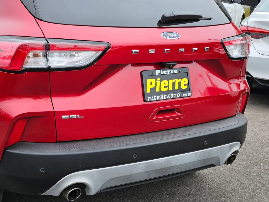 Used 2022 Ford Escape SEL w/ Technology Package FWD image 10