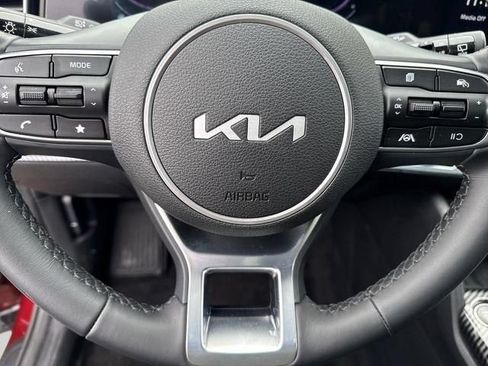 Used 2025 Kia Sportage X-Line w/ Premium Package AWD/4WD image 9