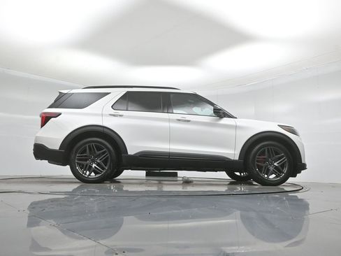 New 2026 Ford Explorer ST w/ Sun And Sound Package image 49