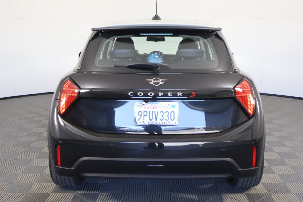 Used 2025 MINI Cooper S FWD image 5