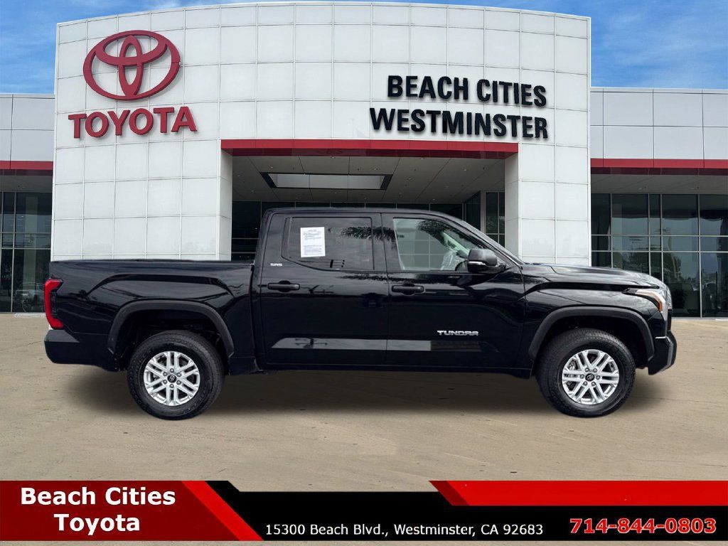 Used 2023 Toyota Tundra SR5 w/ SR5 Convenience Package AWD/4WD image 12