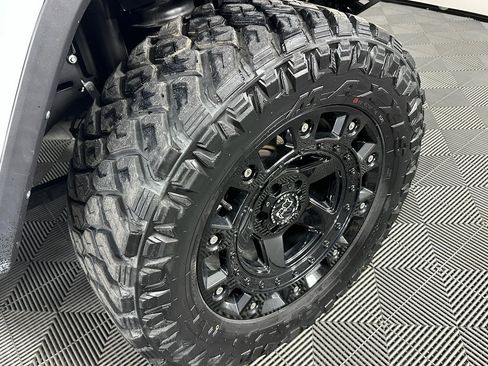 Used 2021 Jeep Gladiator Sport image 21