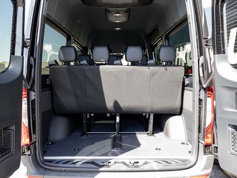 New 2024 Mercedes-Benz Sprinter 2500 image 9