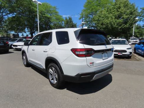 Certified 2023 Honda Pilot EX-L image 4