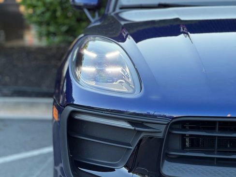 Used 2023 Porsche Macan Turbo image 4