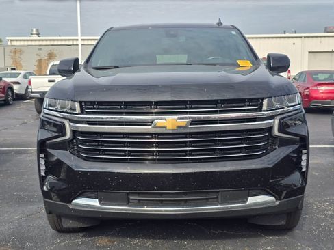 Used 2021 Chevrolet Suburban LT w/ Rear Media and Nav Package AWD/4WD image 2
