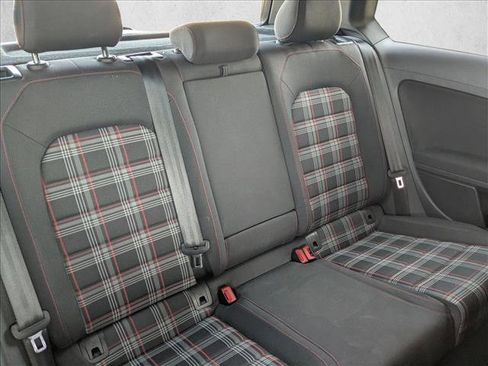 Used 2015 Volkswagen GTI S image 17