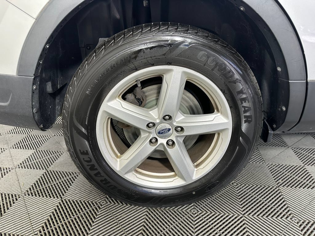 Used 2019 Ford Explorer FWD image 10