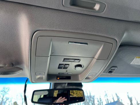 Used 2016 GMC Yukon Denali w/ Open Road Package image 19