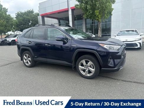 Used 2021 Toyota RAV4 Limited AWD/4WD image 3