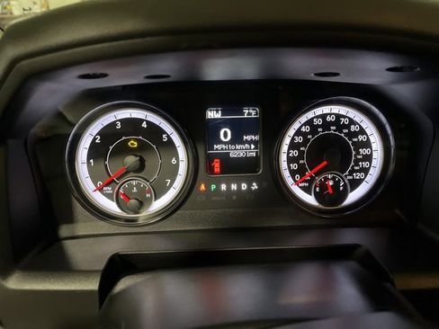 Used 2018 RAM 2500 Tradesman w/ Chrome Appearance Group image 20