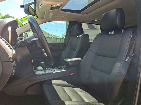 Used 2012 Jeep Grand Cherokee Laredo AWD/4WD image 13