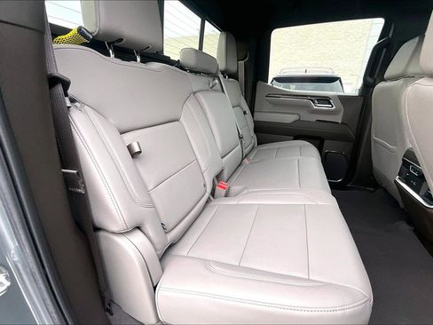 Used 2024 Chevrolet Silverado 1500 LTZ image 23