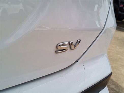 Used 2023 Nissan Kicks SV image 8