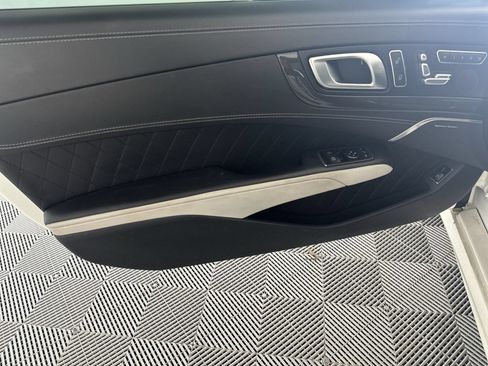 Used 2016 Mercedes-Benz SL 63 AMG image 30