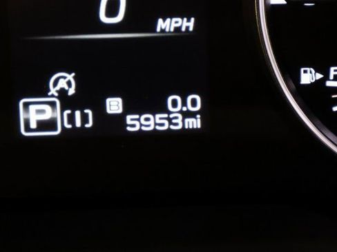 Certified 2025 Subaru Forester Limited image 16