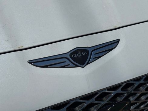 Used 2025 Genesis G70 2.5T image 7