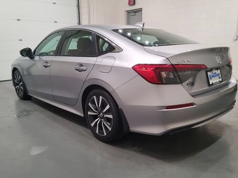 Used 2023 Honda Civic EX image 6