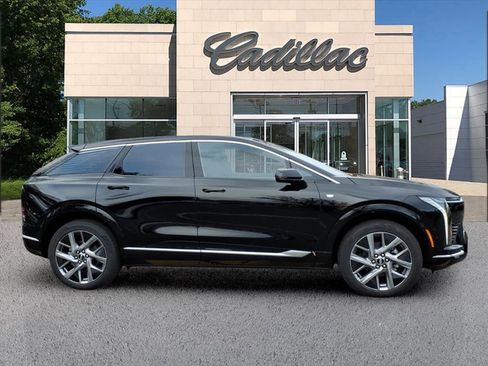 New 2026 Cadillac Optiq Luxury 1 image 6