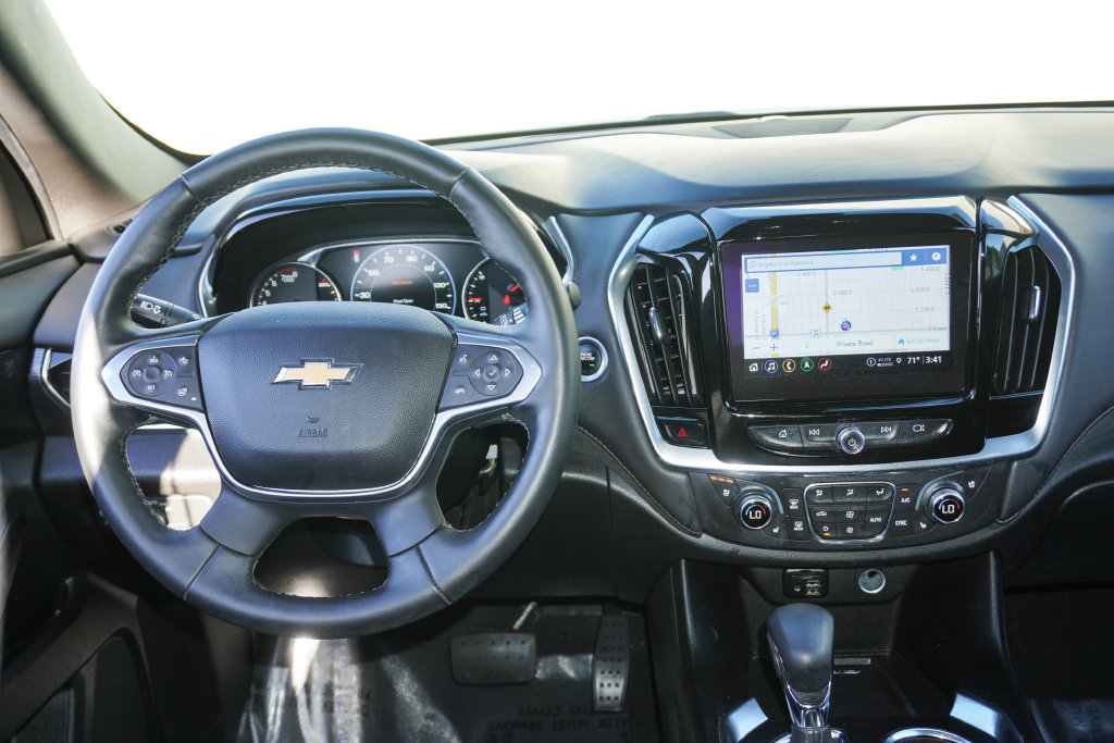 Used 2023 Chevrolet Traverse High Country w/ LPO, Floor Liner Package AWD/4WD image 39