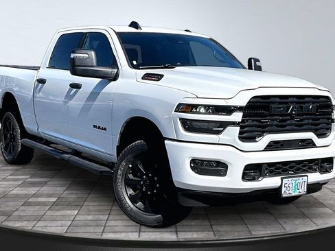 Certified 2026 RAM 2500 Big Horn AWD/4WD image 35