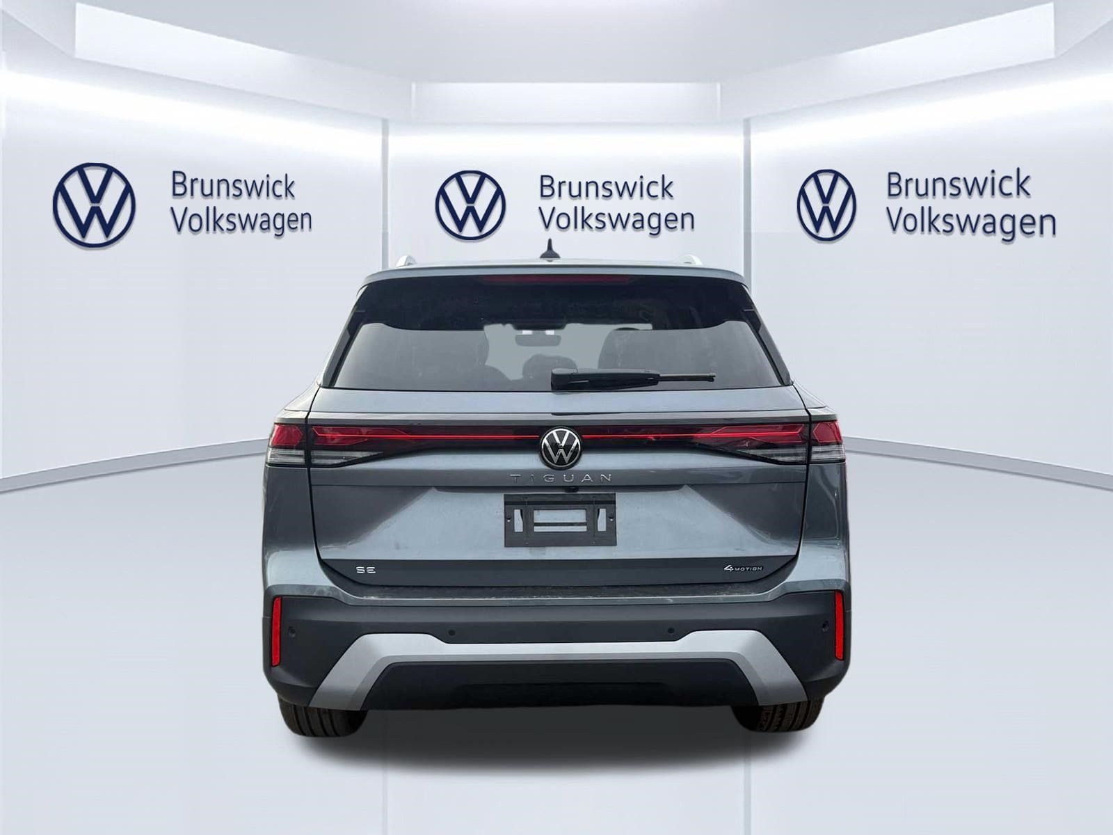 New 2026 Volkswagen Tiguan SE AWD/4WD image 5