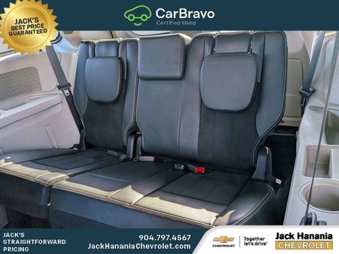 Used 2019 Dodge Grand Caravan SXT FWD image 13