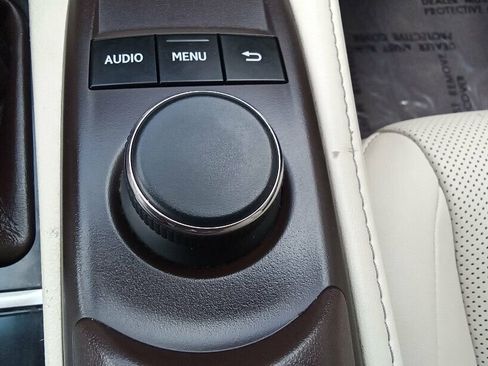 Used 2018 Lexus ES 350 w/ Premier Package image 27