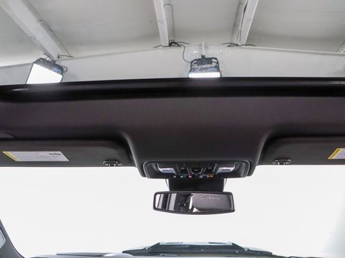 Used 2022 GMC Sierra 1500 AT4 w/ AT4 Premium Package image 23