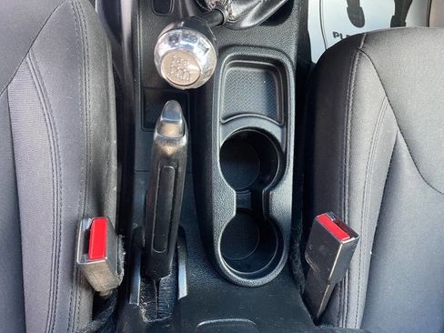 Used 2018 Jeep Wrangler Unlimited Sport w/ Connectivity Group image 13