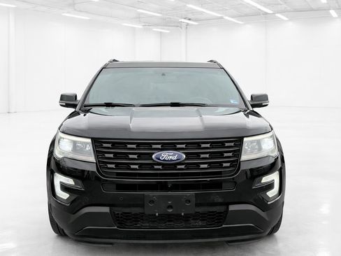 Used 2017 Ford Explorer Sport w/ Equipment Group 401A image 3