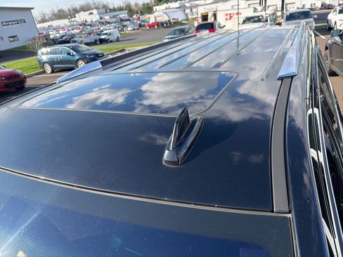 Used 2017 Cadillac Escalade ESV Luxury image 7