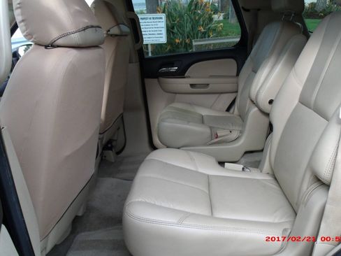Used 2007 Chevrolet Tahoe LT w/ LT Preferred Equipment Group RWD image 10