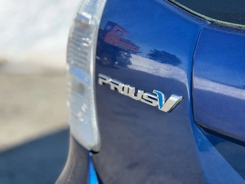 Used 2012 Toyota Prius V Two FWD image 9