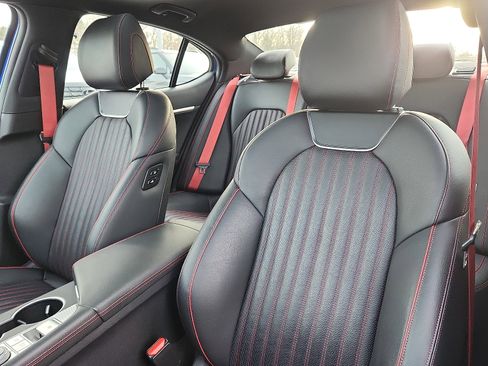 Used 2023 Genesis G70 2.0T w/ Sport Prestige Package image 24