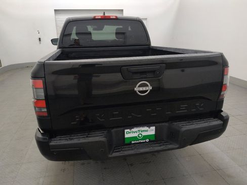 Used 2022 Nissan Frontier S w/ Technology Package RWD image 6