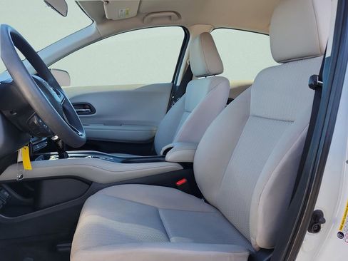 Used 2017 Honda HR-V LX image 21