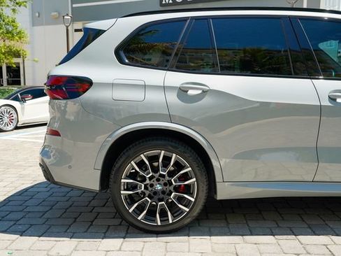 Used 2024 BMW X5 sDrive40i w/ M Sport Package RWD image 30