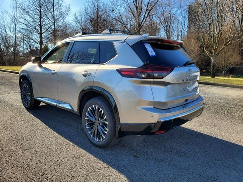 New 2026 Nissan Rogue Platinum w/ Platinum Premium Package AWD/4WD image 3