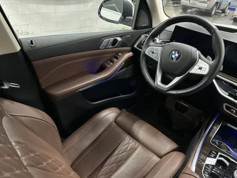 Used 2026 BMW X7 xDrive40i AWD/4WD image 12